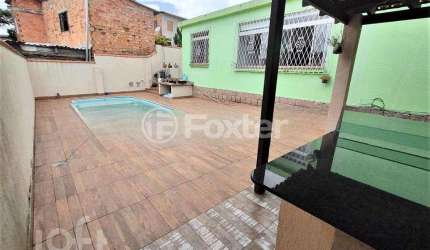 Casa com 3 quartos à venda na Rua Humberto de Campos, 630, Partenon, Porto Alegre, 150 m2 por R$ 1.800.000