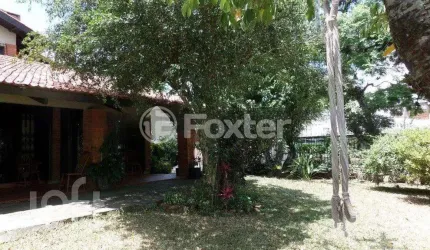 Casa com 4 quartos à venda na Avenida Guaíba, 900, Espírito Santo, Porto Alegre, 365 m2 por R$ 1.300.000