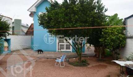 Casa com 3 quartos à venda na Rua Luiz Delfino, 195, Espírito Santo, Porto Alegre, 131 m2 por R$ 851.000