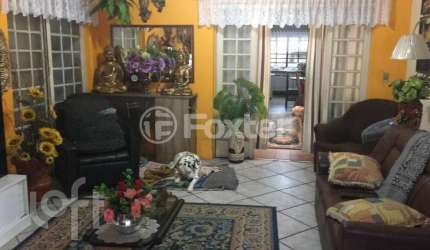 Casa com 3 quartos à venda na Rua Monte Castelo, 701, Nossa Senhora das Graças, Canoas, 600 m2 por R$ 664.999