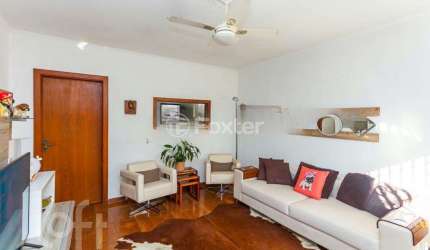 Casa com 3 quartos à venda na Rua Ministro Oliveira Lima, 405, São Sebastião, Porto Alegre, 180 m2 por R$ 699.000