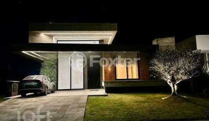 Casa em condomínio fechado com 3 quartos à venda na Rua Honorio Ferreira Da Silva, 2009, Arco Íris, Capão da Canoa, 100 m2 por R$ 2.128.000