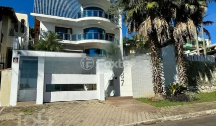 Casa com 4 quartos à venda na Rua Joinvile, 287, Ouro Branco, Novo Hamburgo, 421 m2 por R$ 1.790.000