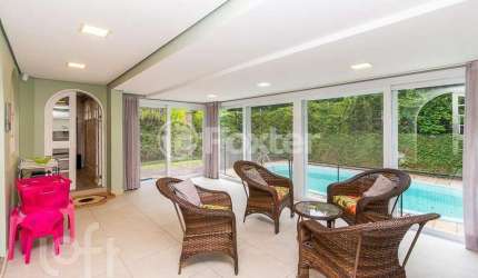 Casa com 3 quartos à venda na Rua Comendador José Júlio de Mello, 121, Teresópolis, Porto Alegre, 263 m2 por R$ 1.200.000