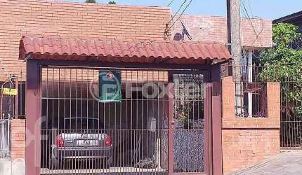 Casa com 2 quartos à venda na Rua Erechim, 237, Nonoai, Porto Alegre, 315 m2 por R$ 371.000
