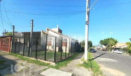 Casa com 2 quartos à venda na Rua Geraldo Tollens Linck, 40, Hípica, Porto Alegre, 60 m2 por R$ 319.000