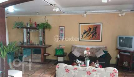 Casa com 7 quartos à venda na Rua José Gomes, 237, Tristeza, Porto Alegre, 335 m2 por R$ 1.500.000