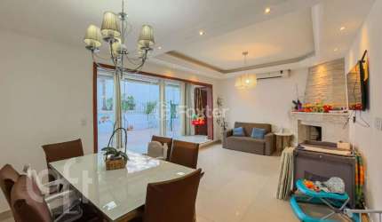 Casa com 4 quartos à venda na Rua Dom Pedrito, 317, Passo da Areia, Porto Alegre, 310 m2 por R$ 1.150.000