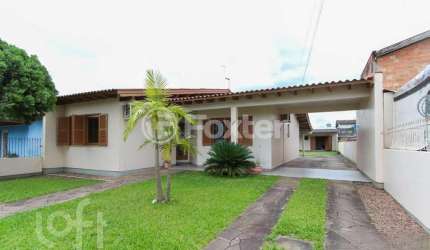 Casa com 3 quartos à venda na Rua Capistrano de Abreu, 1428, Niterói, Canoas, 217 m2 por R$ 940.800