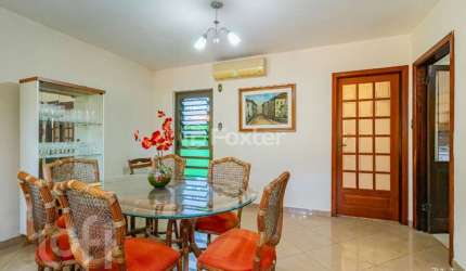 Casa com 3 quartos à venda na Rua Atlântida, 289, Ipanema, Porto Alegre, 195 m2 por R$ 750.000