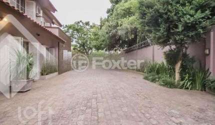 Casa com 8 quartos à venda na Rua Mucio Teixeira, 1700, Menino Deus, Porto Alegre, 300 m2 por R$ 2.299.000