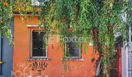 Casa com 3 quartos à venda na Rua Comendador Azevedo, 536, Floresta, Porto Alegre, 134 m2 por R$ 390.000