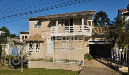Casa com 3 quartos à venda na Rua Fernando de Noronha, 683, Guarani, Novo Hamburgo, 151 m2 por R$ 476.900