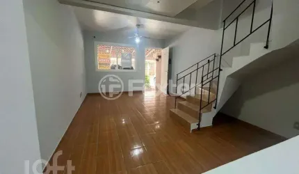 Casa em condomínio fechado com 2 quartos à venda na Rua Treze de Maio, 630, Rio Branco, Canoas, 103 m2 por R$ 280.000