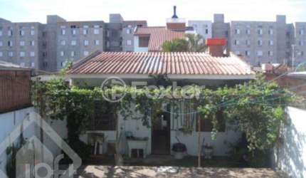 Casa com 3 quartos à venda na Rua São Guilherme, 197, Vila São José, Porto Alegre, 280 m2 por R$ 900.000