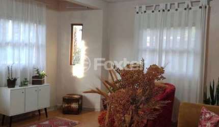 Casa com 4 quartos à venda na Rua Luís Gali, 567, Parque das Hortênsias, Canela, 224 m2 por R$ 1.180.000