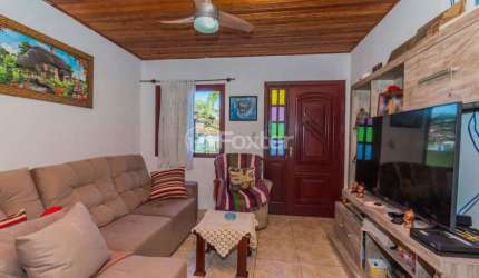 Casa com 2 quartos à venda na Rua André Primo Biazetto, 200, Campo Novo, Porto Alegre, 135 m2 por R$ 550.000