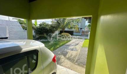 Casa com 4 quartos à venda na Servidão Irineu Noé da Silva, 74, Ribeirão da Ilha, Florianópolis, 280 m2 por R$ 639.000