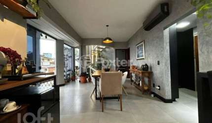 Casa com 2 quartos à venda na Rua Ângelo La Porta, 590, Centro, Florianópolis, 168 m2 por R$ 1.390.000