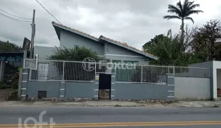 Casa à venda na Rua Doutor Homero de Miranda Gomes, 3300, Centro, São José, 94 m2 por R$ 1.060.000