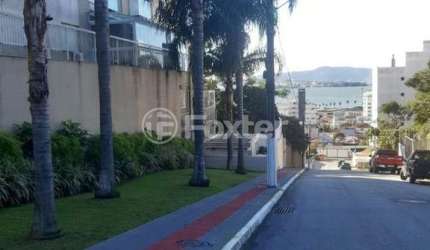 Apartamento com 2 quartos à venda na Rua Alcides S. Coelho, 390, Praia Comprida, São José, 71 m2 por R$ 550.000