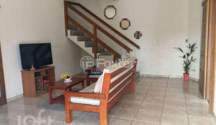 Casa com 3 quartos à venda na Rua Waldemar da Rosa, 494, Lomba da Palmeira, Sapucaia do Sul por R$ 550.000
