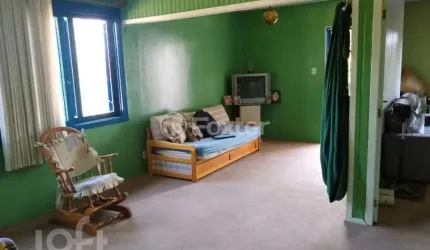 Casa com 3 quartos à venda na Rua Ibirubá, 104, Cavalhada, Porto Alegre, 170 m2 por R$ 349.000