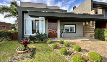Casa em condomínio fechado com 4 quartos à venda na Estrada Estrada Do Mar, 7, Centro, Capão da Canoa, 180 m2 por R$ 1.820.000