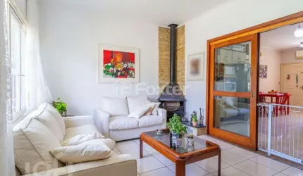 Casa com 3 quartos à venda na Rua Professora Cecy Cordeiro Thofehrn, 646, Sarandi, Porto Alegre, 150 m2 por R$ 790.000
