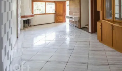 Casa com 3 quartos à venda na Rua Doutor Lauro Miguel Sturm, 217, Hípica, Porto Alegre, 118 m2 por R$ 490.000
