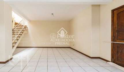 Casa com 3 quartos à venda na Rua Irmã Maria José Trevisan, 161, Farrapos, Porto Alegre, 92 m2 por R$ 260.000