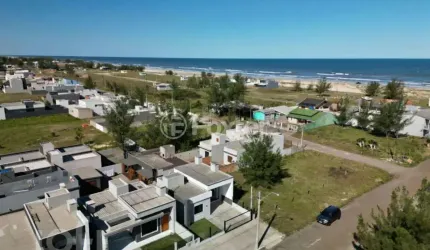 Casa com 2 quartos à venda na Avenida Central, 280, Jardim Beira Mar, Capão da Canoa, 75 m2 por R$ 650.000