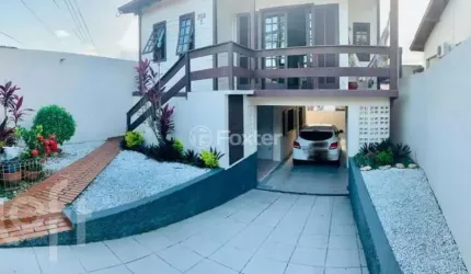 Casa com 4 quartos à venda na Rua Professor José de Senna Pereira, 239, Capoeiras, Florianópolis, 125 m2 por R$ 750.000