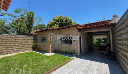 Casa com 2 quartos à venda na Rua Pero Vaz de Caminha, 459, Nossa Senhora das Graças, Canoas, 120 m2 por R$ 426.000