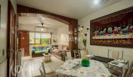 Casa com 3 quartos à venda na Avenida Andaraí, 614, Passo da Areia, Porto Alegre, 200 m2 por R$ 990.000