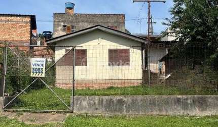 Casa com 2 quartos à venda na Rua Doutor Luiz Bastos do Prado, 2874, Centro, Gravataí, 207 m2 por R$ 220.000