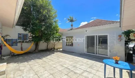 Casa com 4 quartos à venda na Rua Onze de Agosto, 398, São João, Porto Alegre, 152 m2 por R$ 610.000