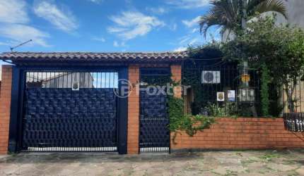 Casa com 3 quartos à venda na Rua Felipe Camarão, 524, Formoza, Alvorada, 330 m2 por R$ 450.000