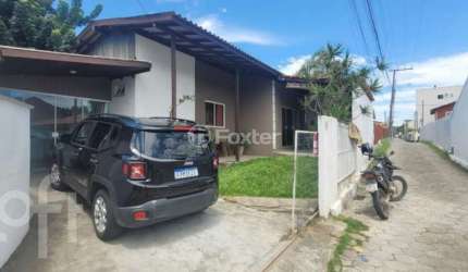 Casa com 2 quartos à venda na Servidão Dercidio Manoel Sagáz, 77, Ingleses do Rio Vermelho, Florianópolis, 80 m2 por R$ 375.000