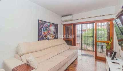 Casa com 3 quartos à venda na Rua José Carlos de Souza Lobo, 52, Parque Santa Fé, Porto Alegre, 114 m2 por R$ 440.000