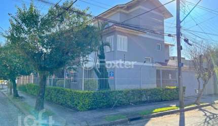 Casa com 3 quartos à venda na Rua Luiz Delfino, 99, Espírito Santo, Porto Alegre, 182 m2 por R$ 749.000