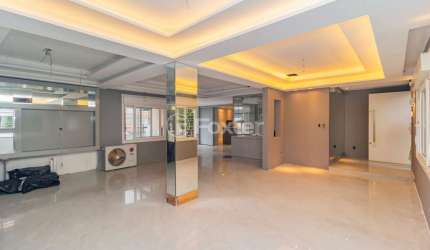 Casa comercial com 2 salas à venda na Rua Luiz Voelcker, 825, Três Figueiras, Porto Alegre, 387 m2 por R$ 1.900.000