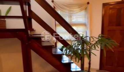Casa com 3 quartos à venda na Rua Raimundo Loff, 30, Centro, Gravataí, 429 m2 por R$ 750.000