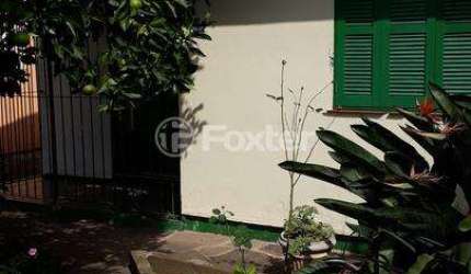 Casa com 4 quartos à venda na Rua Antônio José de Santana, 591, Lomba do Pinheiro, Porto Alegre, 360 m2 por R$ 245.000