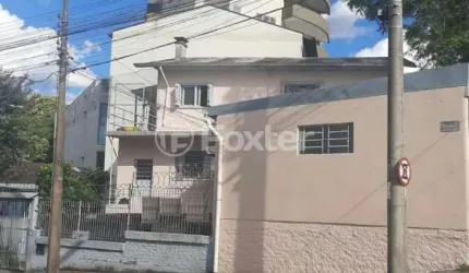 Casa com 3 quartos à venda na Rua Matteo Gianella, 155, Santa Catarina, Caxias do Sul, 387 m2 por R$ 790.000