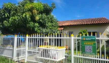 Casa com 3 quartos à venda na Rua Albertina Paz, 219, Restinga, Porto Alegre, 80 m2 por R$ 240.000