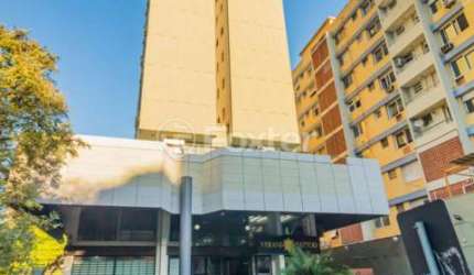 Kitnet / Stúdio à venda na Rua Duque de Caxias, 1735, Centro Histórico, Porto Alegre, 30 m2 por R$ 310.000