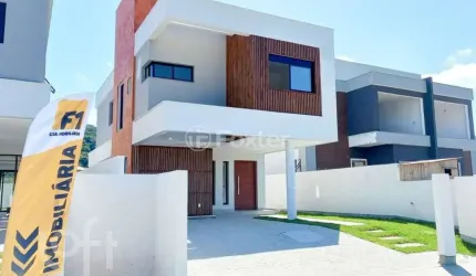 Casa com 3 quartos à venda na Rodovia Doutor Antônio Luiz Moura Gonzaga, 3310, Rio Tavares, Florianópolis, 170 m2 por R$ 1.740.000