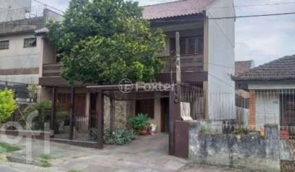 Casa com 3 quartos à venda na Travessa Lençóis, 68, Vila Ipiranga, Porto Alegre, 300 m2 por R$ 1.500.000