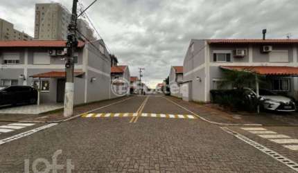 Casa em condomínio fechado com 2 quartos à venda na Rua Barão de Mauá, 300, Fátima, Canoas, 78 m2 por R$ 379.000
